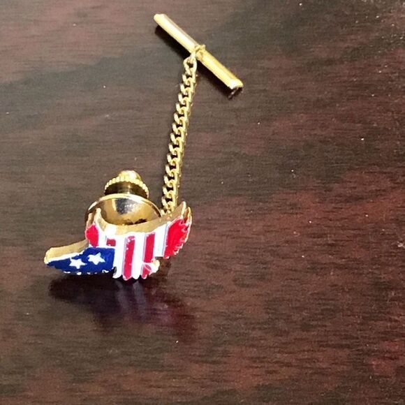 Tie tack, vintage, American flag eagle from estate sale - Picture 2 of 3